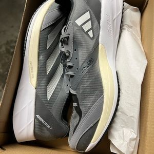 Men’s Adidas Adios 7 size 10.5 NIB